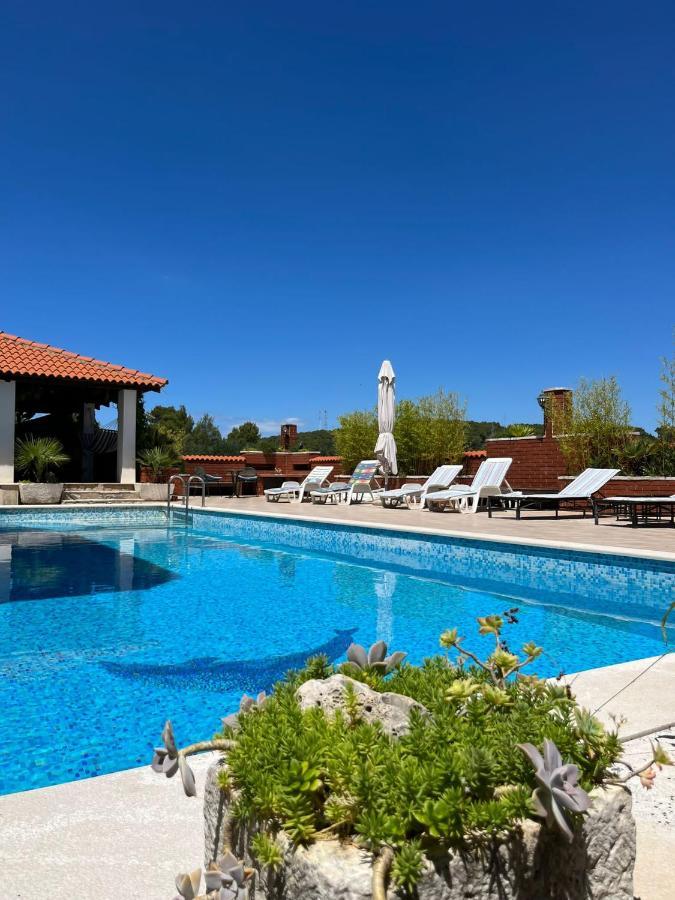 Apartman Gorana With Swimming Pool Jelsa  Esterno foto