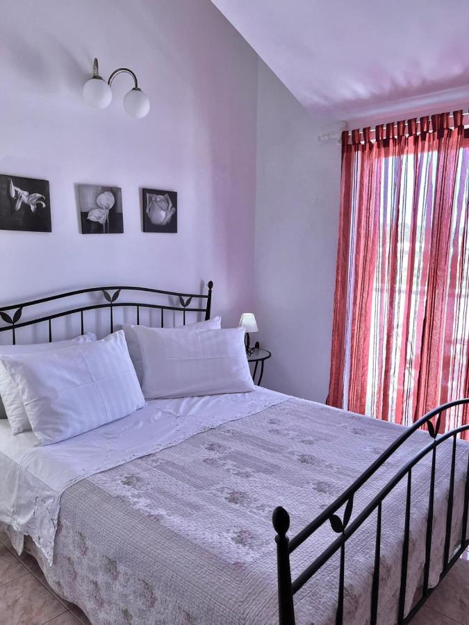 Apartman Gorana With Swimming Pool Jelsa  Esterno foto